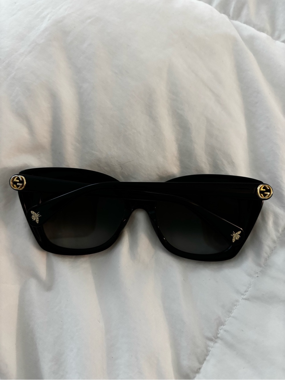 Gucci Black Oversized Women's Sunglasses - Picture 3 of 11